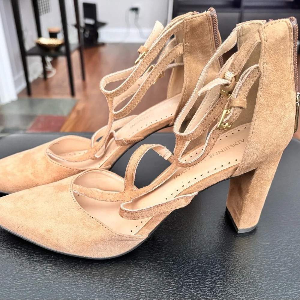 Adrienne Vittadini suede pointed